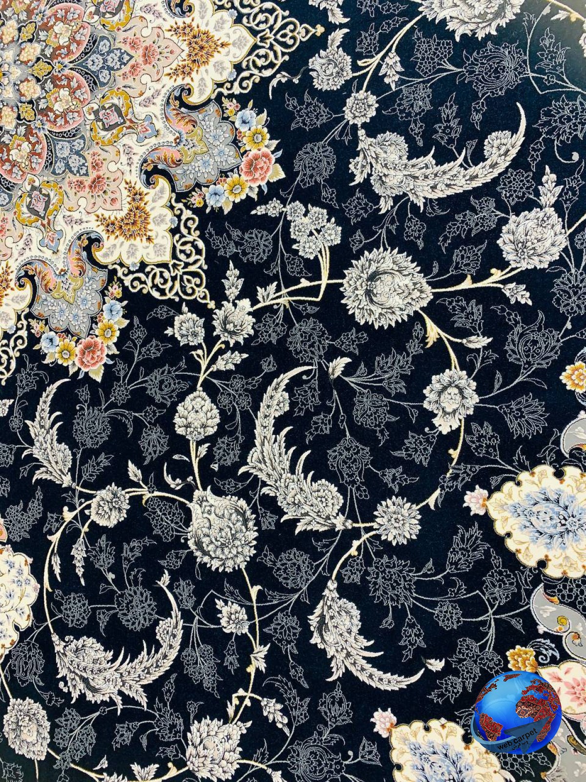 فرش اصفهان سرمه ای 1500 شانه