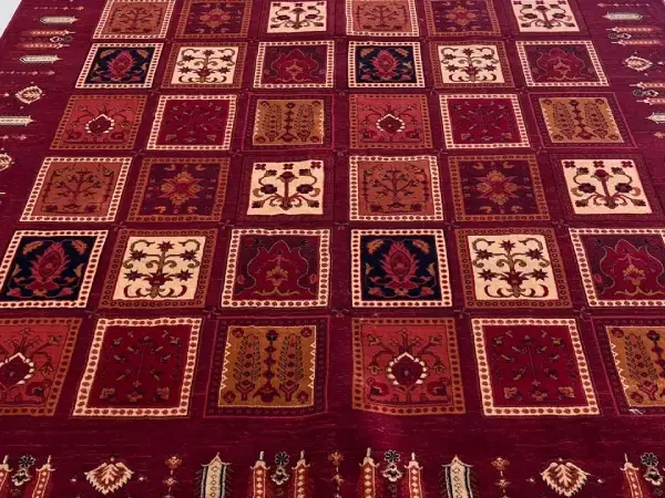 فرش طرح قرمز سنتی