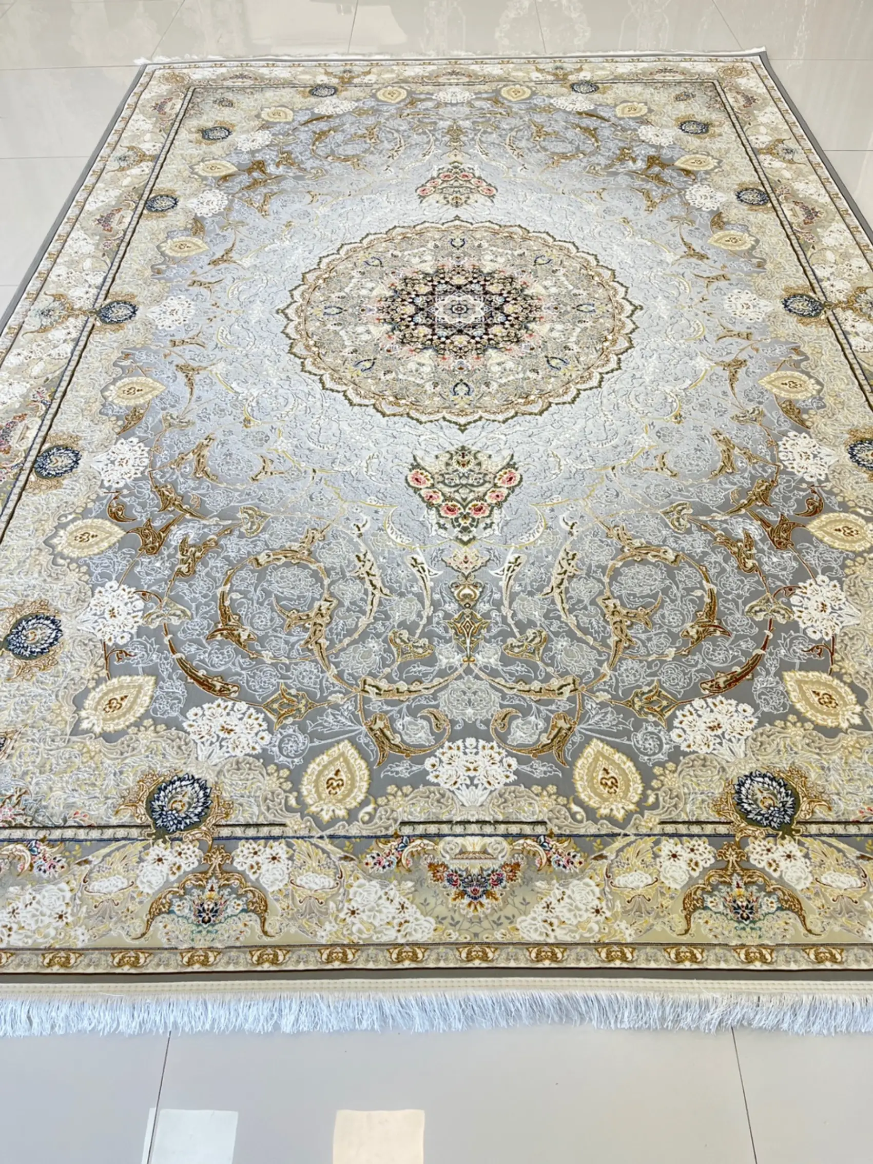 فرش طرح سوین فیلی 1200 شانه فرش طرح سوین فیلی 1200 شانه