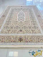 فرش درخت سرو 1200 شانه کاشان رنگ کرم