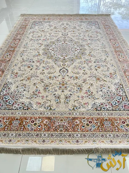 فرش ترنج کرم گلبهی گل برجسته 1500شانه اوان