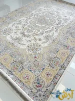 فرش کرم طلایی گل برجسته 1500 شانه طرح باغ بهشت کاشان