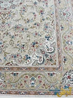 فرش کرم طلایی گل برجسته 1500 شانه طرح نگارستان