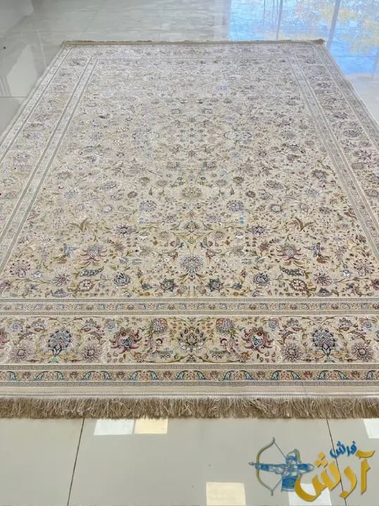 فرش افشان کرم 1500 شانه طرح به گل کاشان