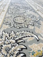 فرش 1200 شانه نقره ای طلاکوب برجسته طرح دلوین کاشان